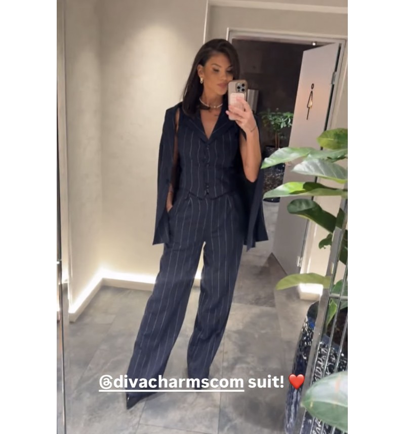 Costum out of Office