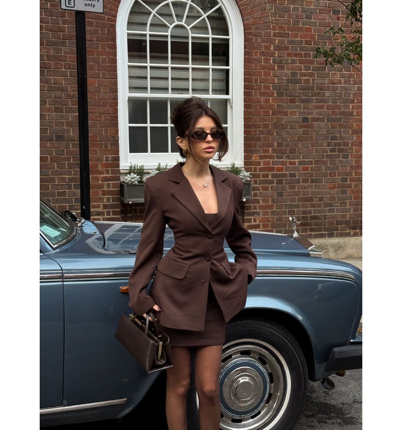 Brown nut Suit