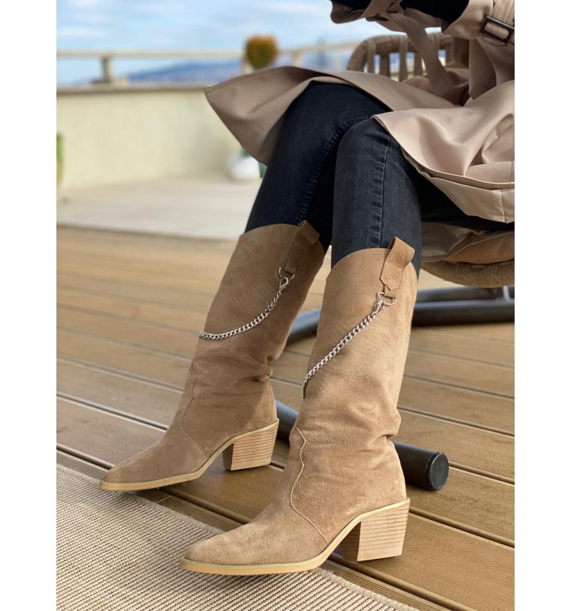 Summer Brownie Boots