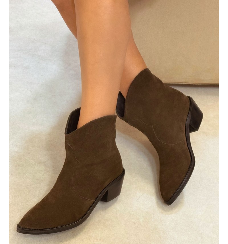 Nut Brown Boots