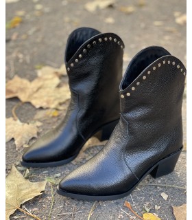 Crown Boots
