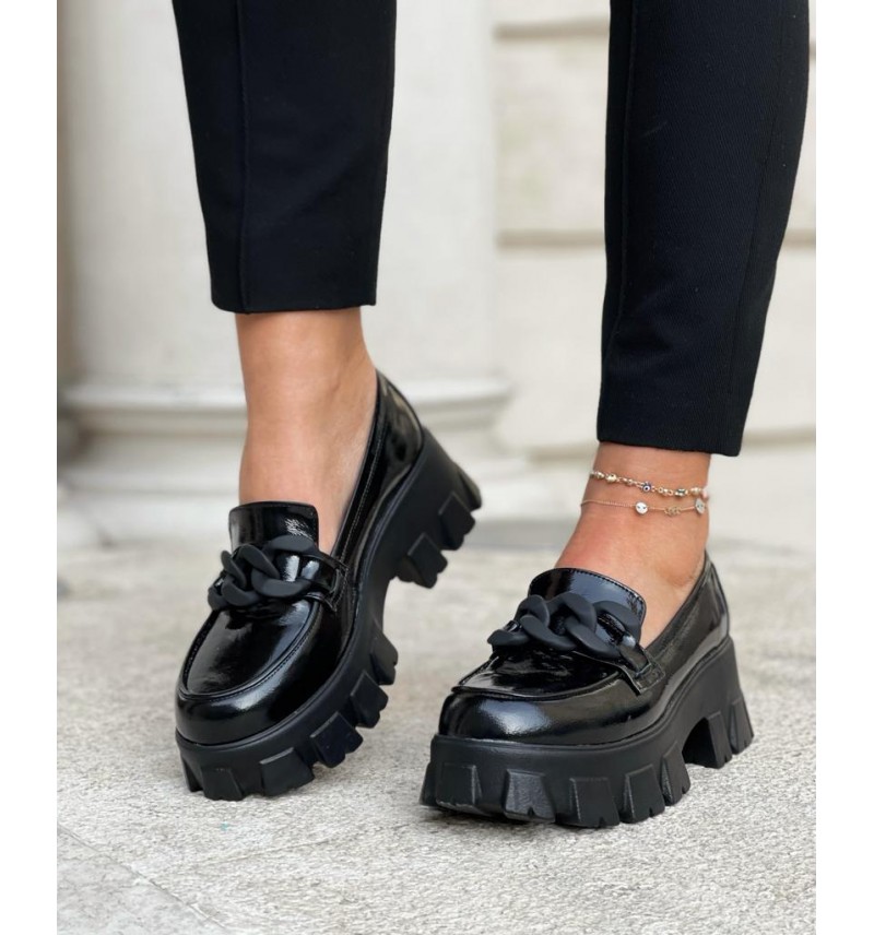 Ariana Loafers